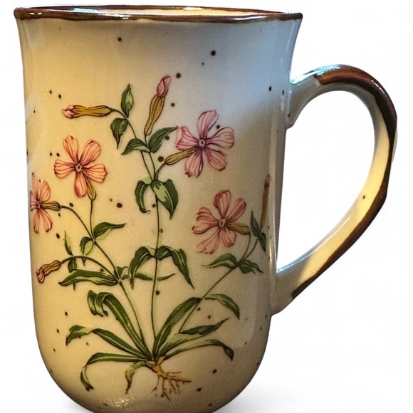 Vintage Set of Wild Pink No. 101 Japan Floral Mugs - Picture 10 of 11